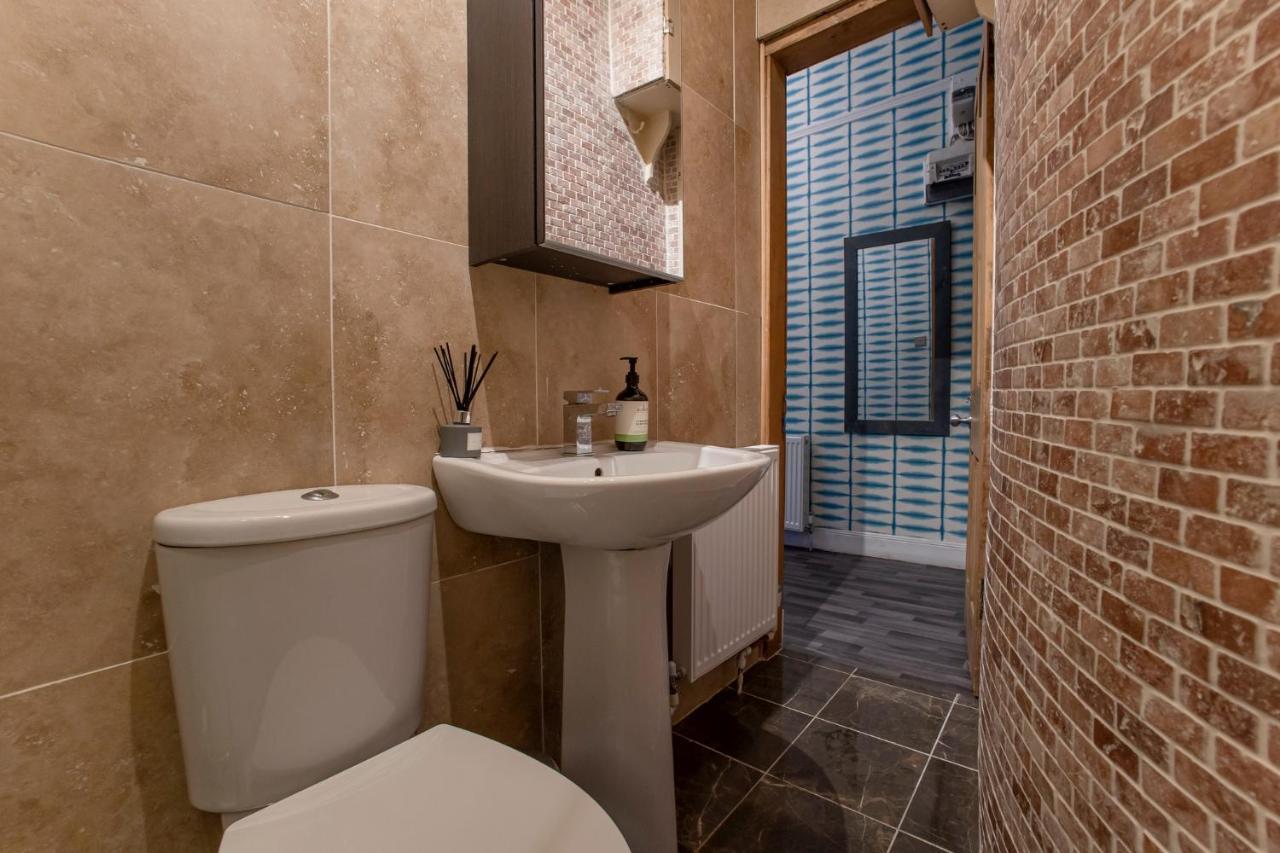 Апартаменты 2 Bed In Great Location 15-20 Minutes Walk To Sec Глазго Экстерьер фото